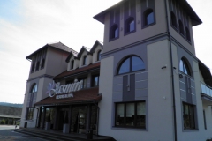 OLYMPUS DIGITAL CAMERA