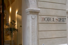 HotelStary01