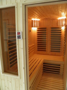 040-225x300 Sauny INFRARED